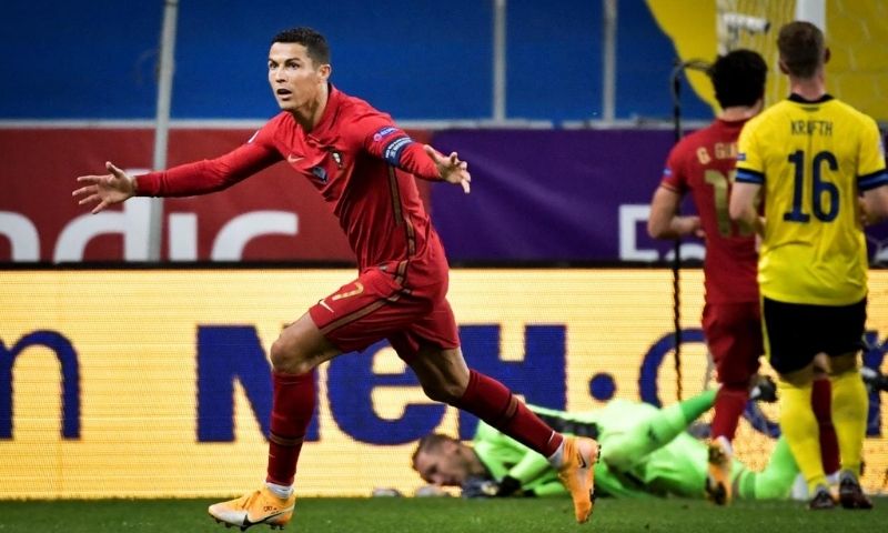 Ronaldo đã thi đấu bao nhiêu trận?